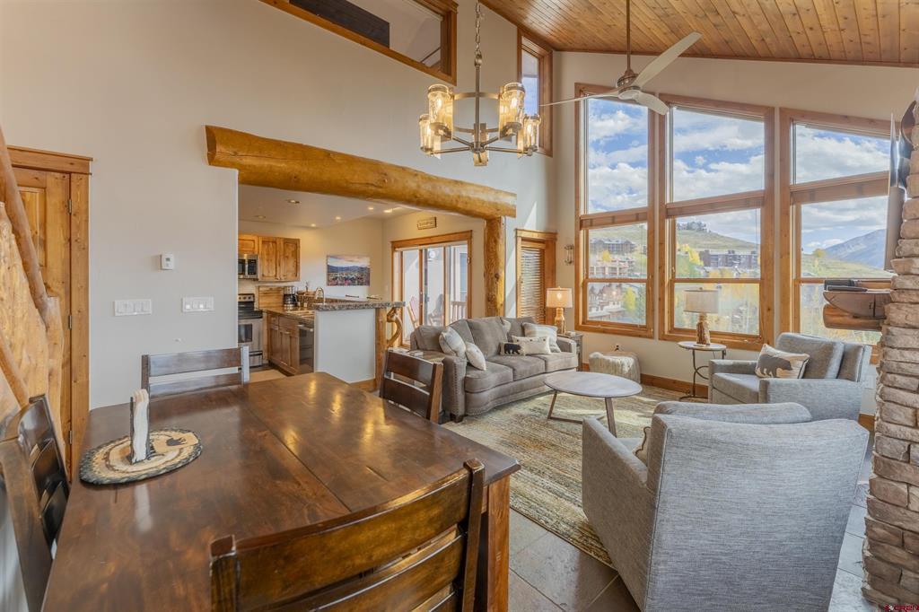 9 Hunter Hill Road Unit: 301