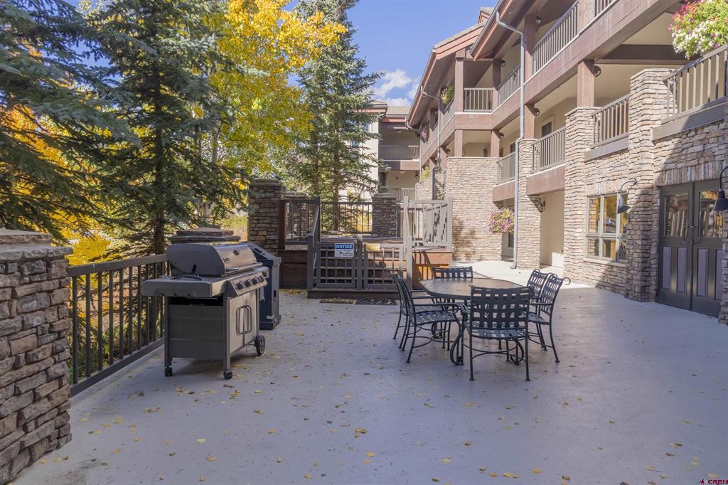 9 Hunter Hill Road Unit: 301