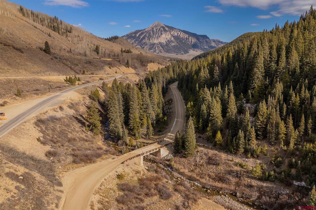 997 Saddle Ridge Road