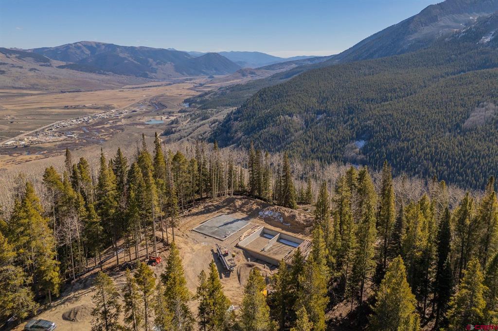 997 Saddle Ridge Road