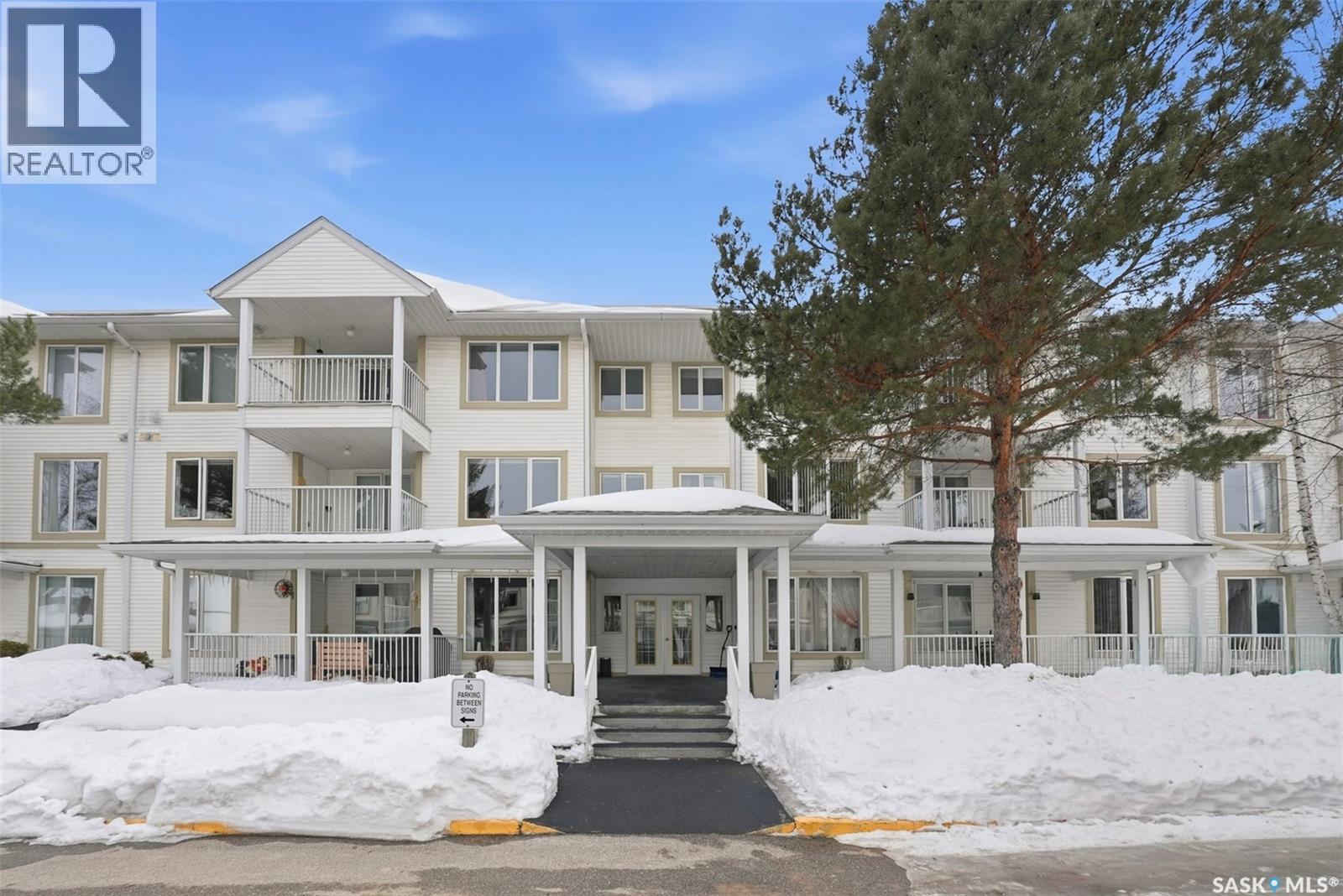 212 305 34th STREET W