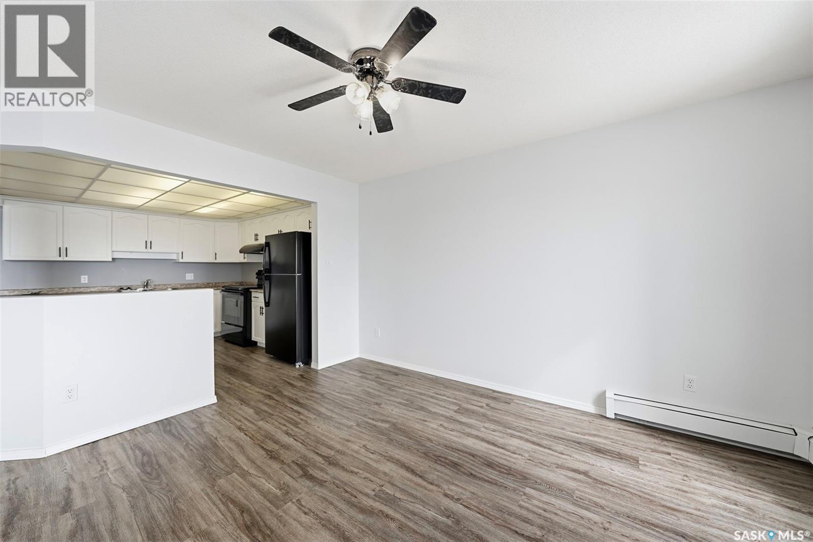 212 305 34th STREET W