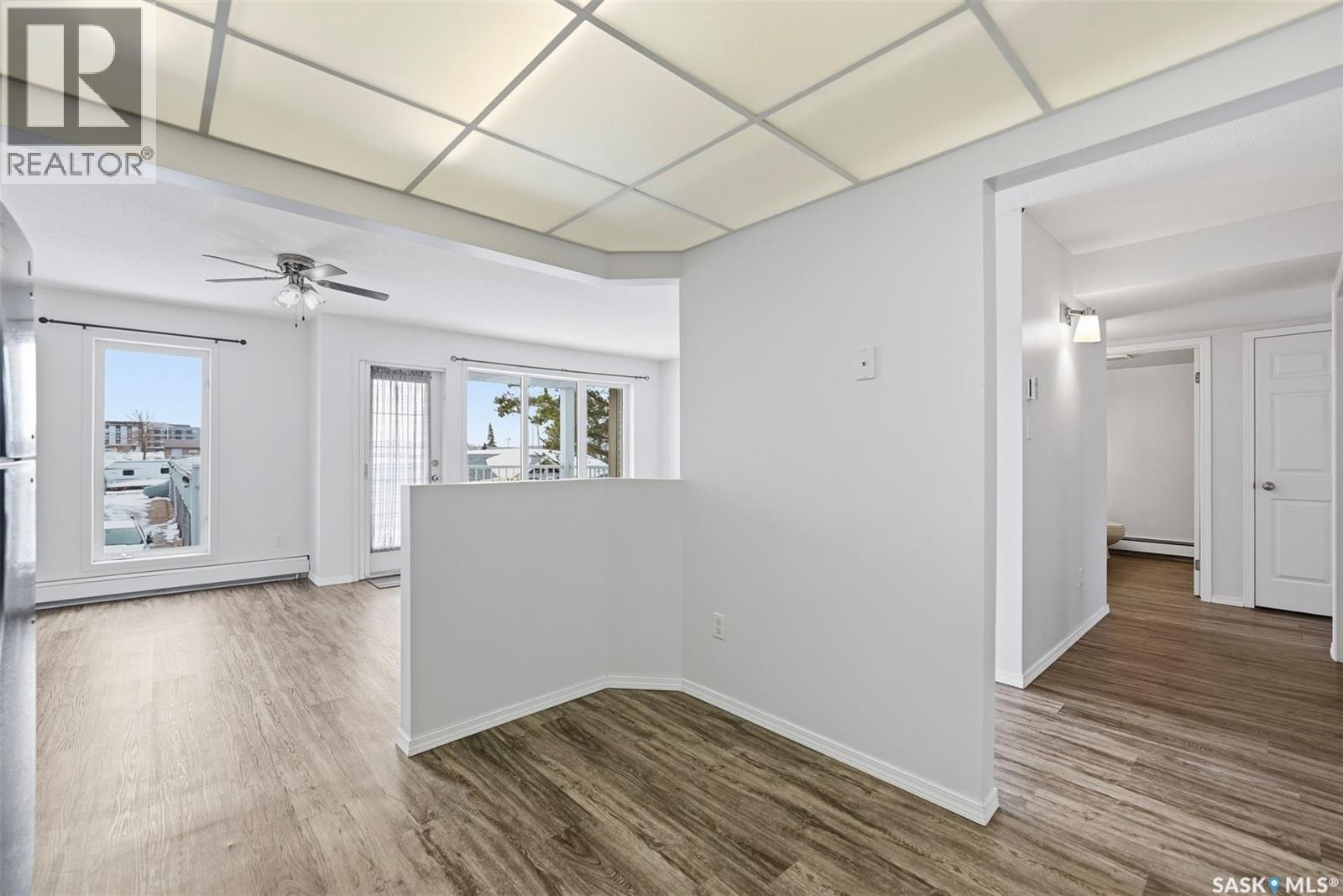 212 305 34th STREET W