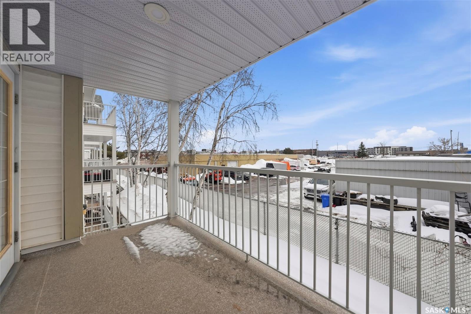 212 305 34th STREET W