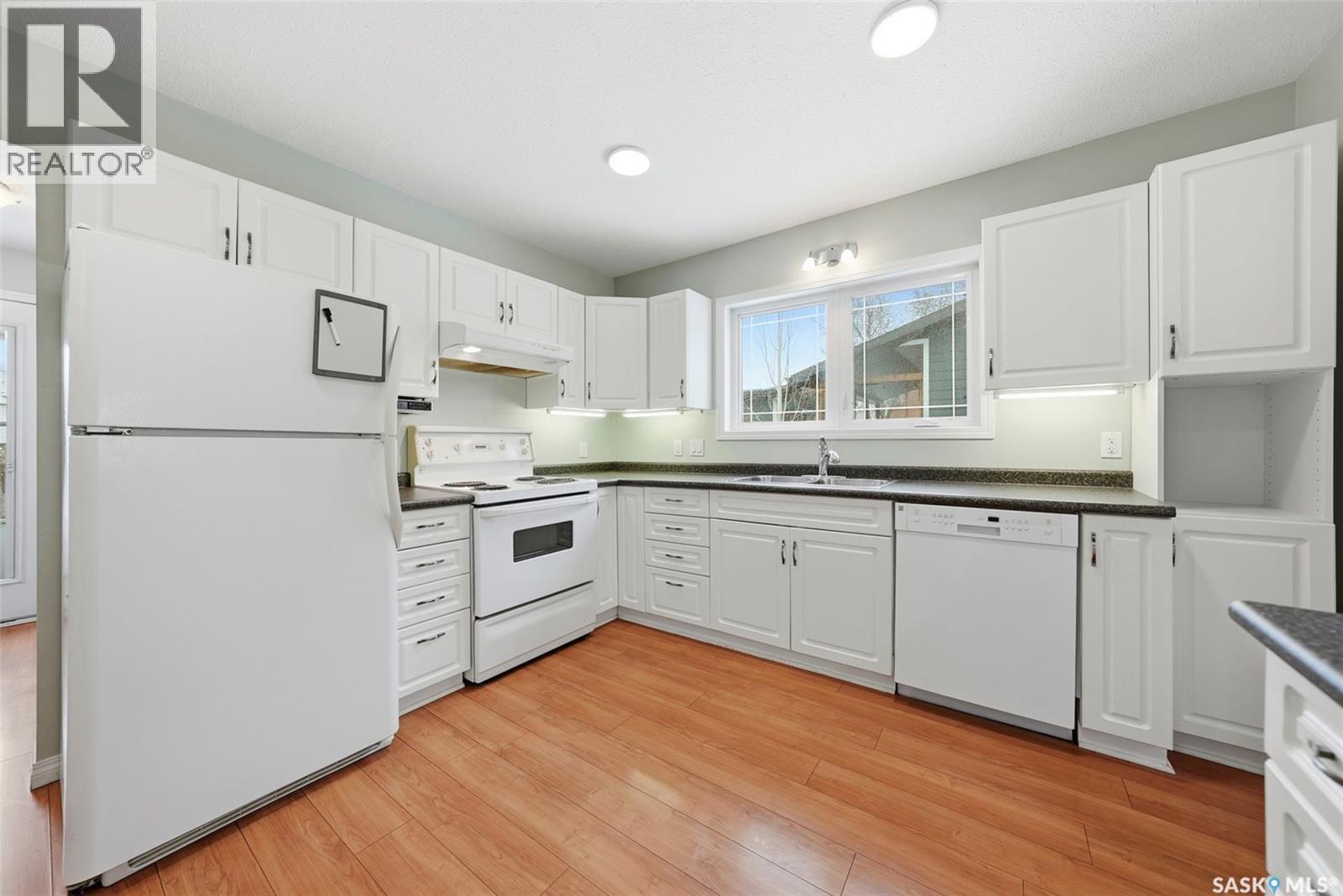 43 McCallum AVENUE