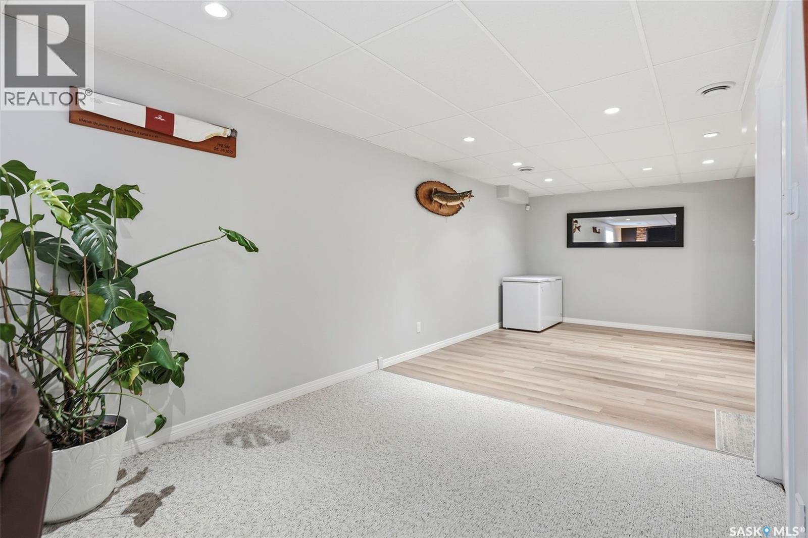 3495 Eagle CRESCENT