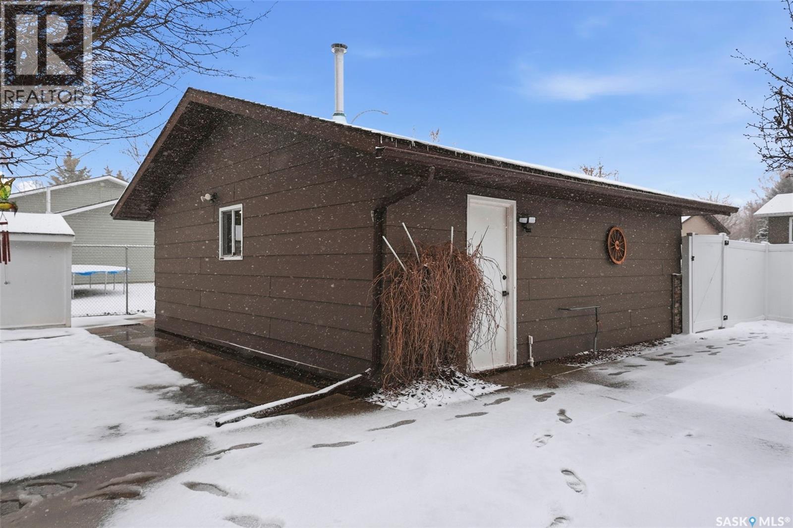 3495 Eagle CRESCENT