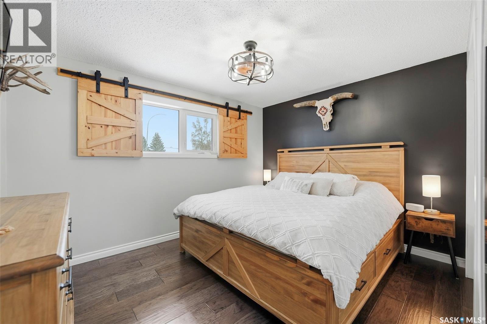 3495 Eagle CRESCENT