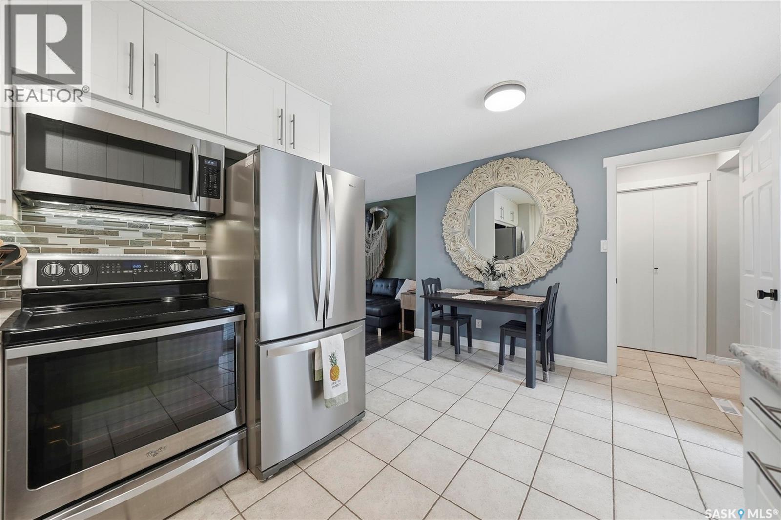 3495 Eagle CRESCENT
