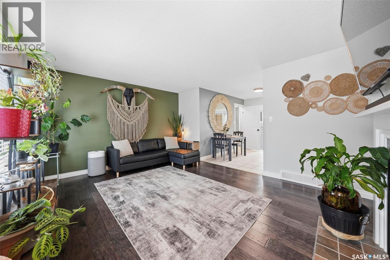 3495 Eagle CRESCENT