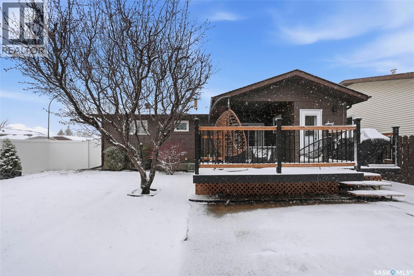 3495 Eagle CRESCENT