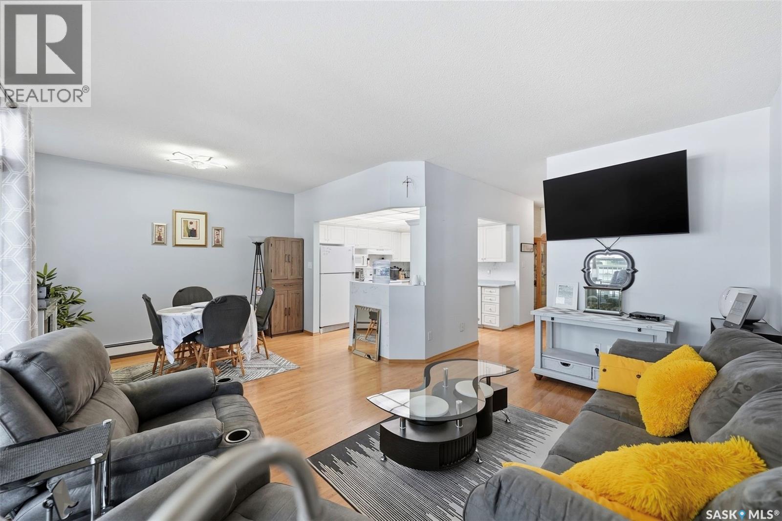 105 301 34th STREET W