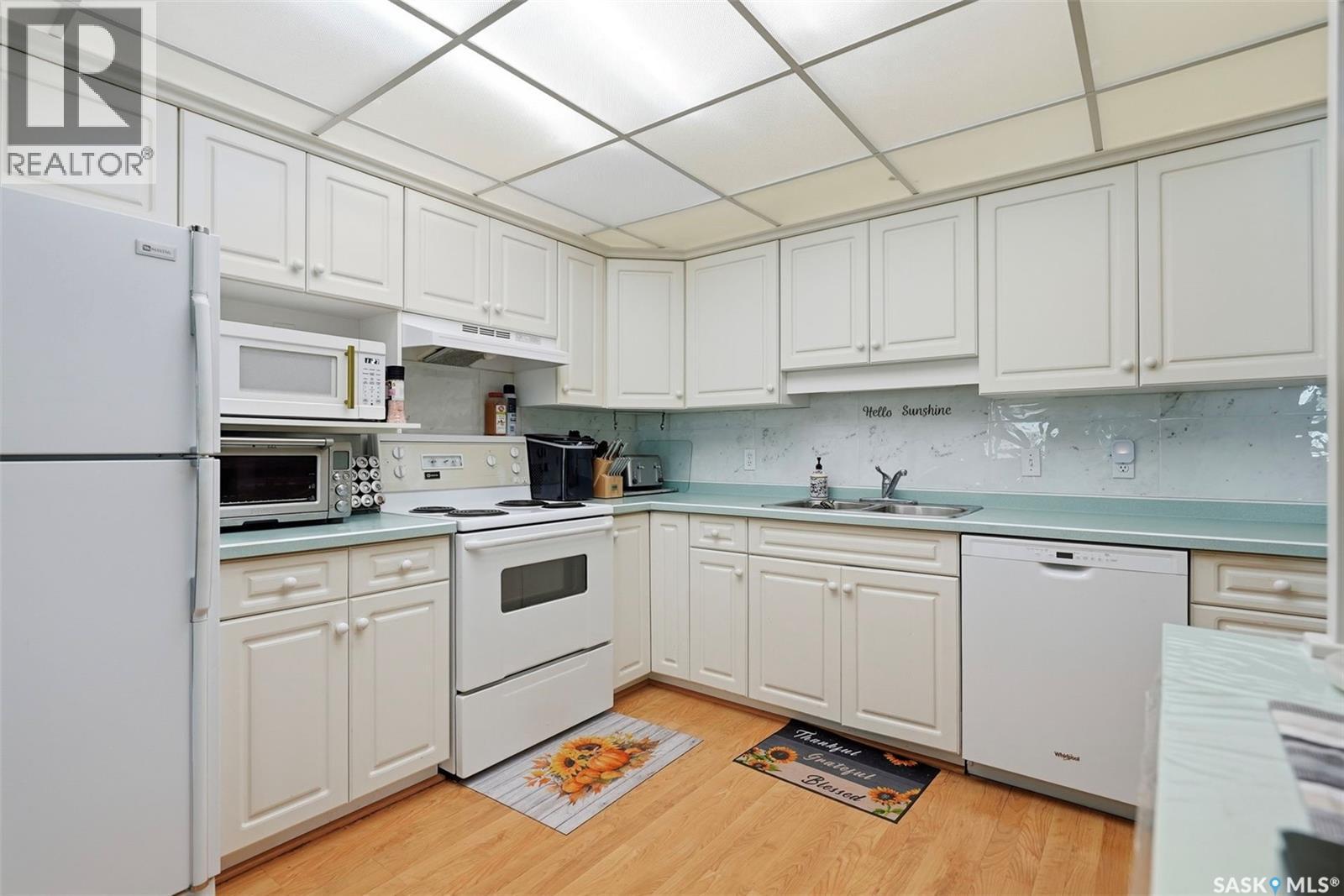 105 301 34th STREET W