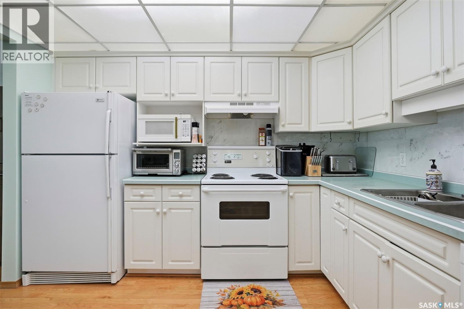 105 301 34th STREET W