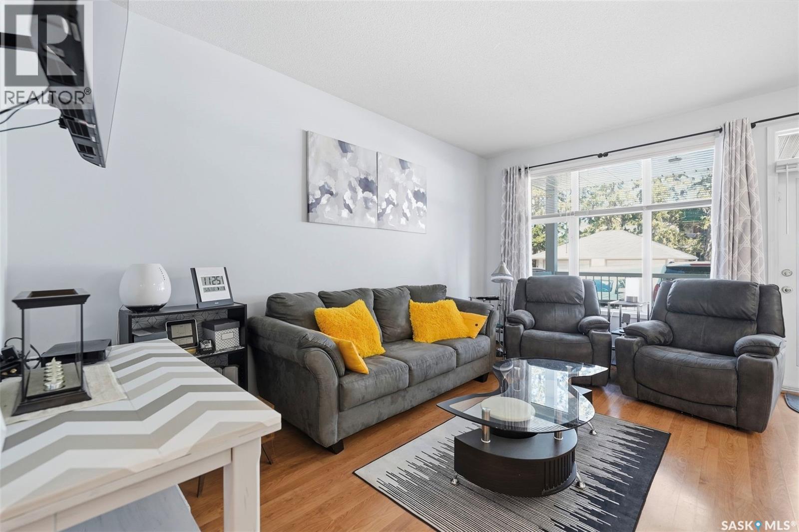 105 301 34th STREET W