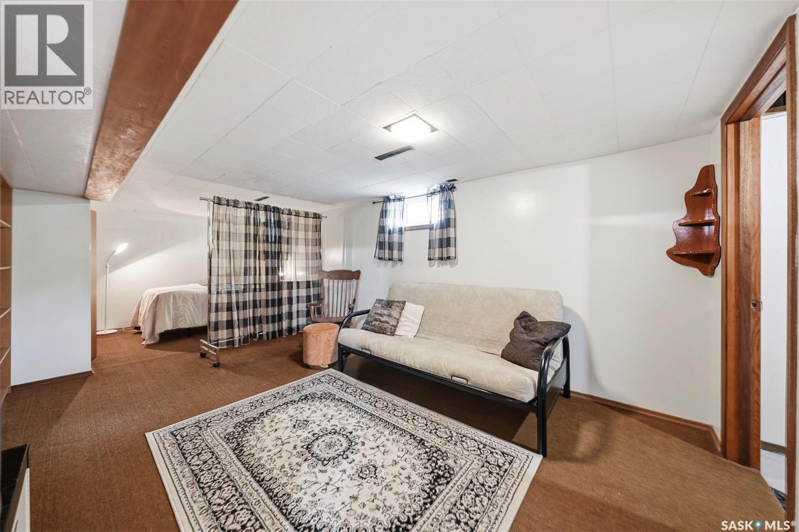 416 22ND STREET W