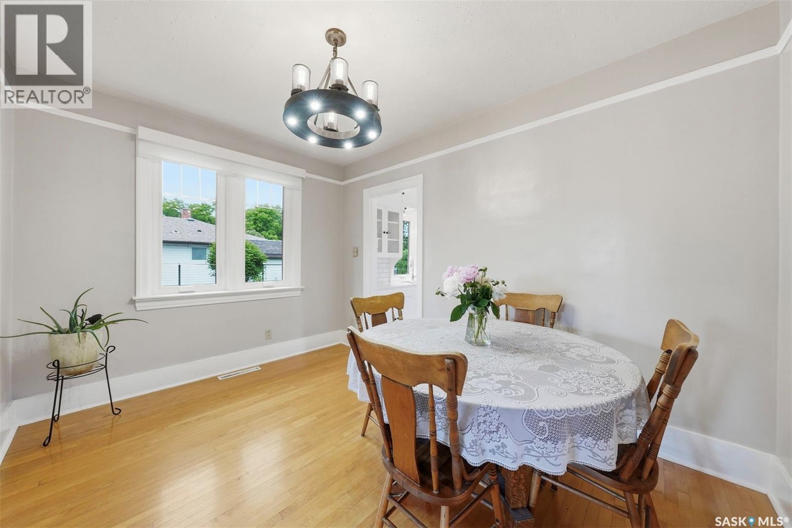 416 22ND STREET W