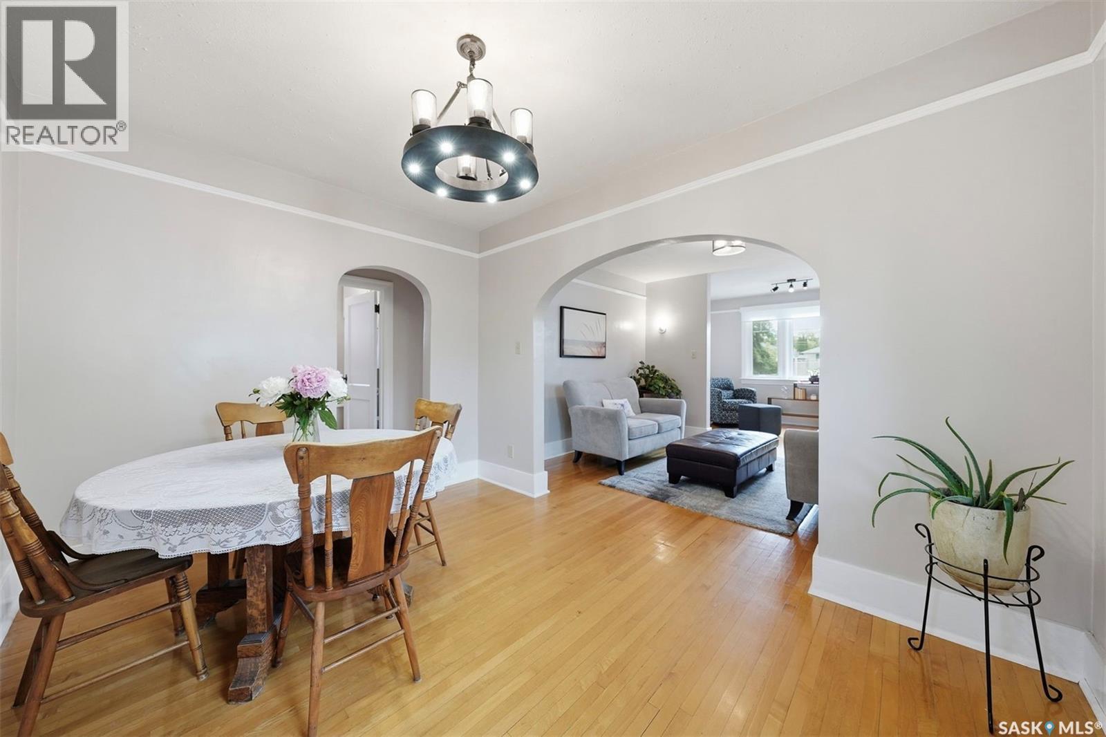 416 22ND STREET W
