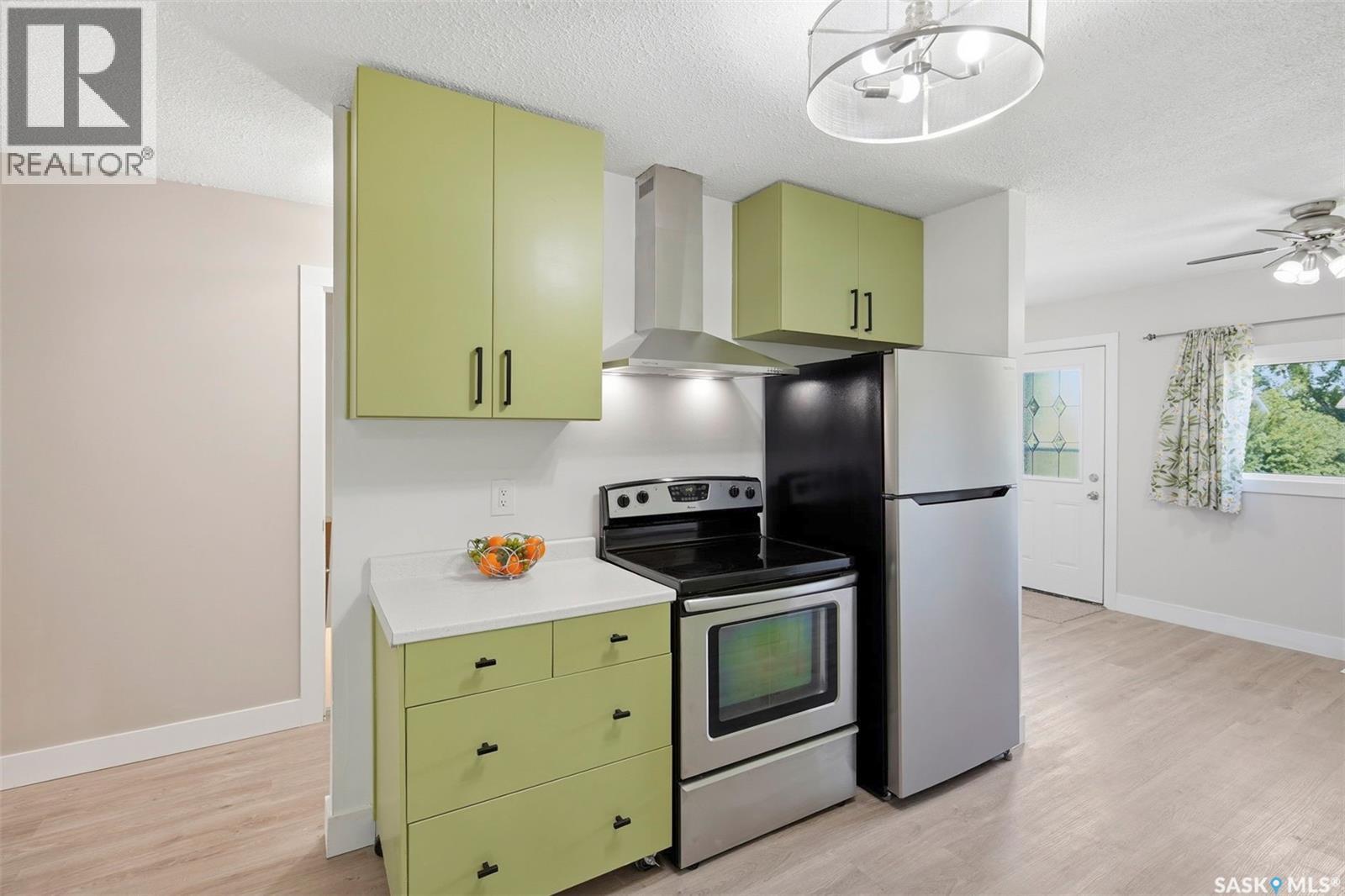 1919 14th STREET W