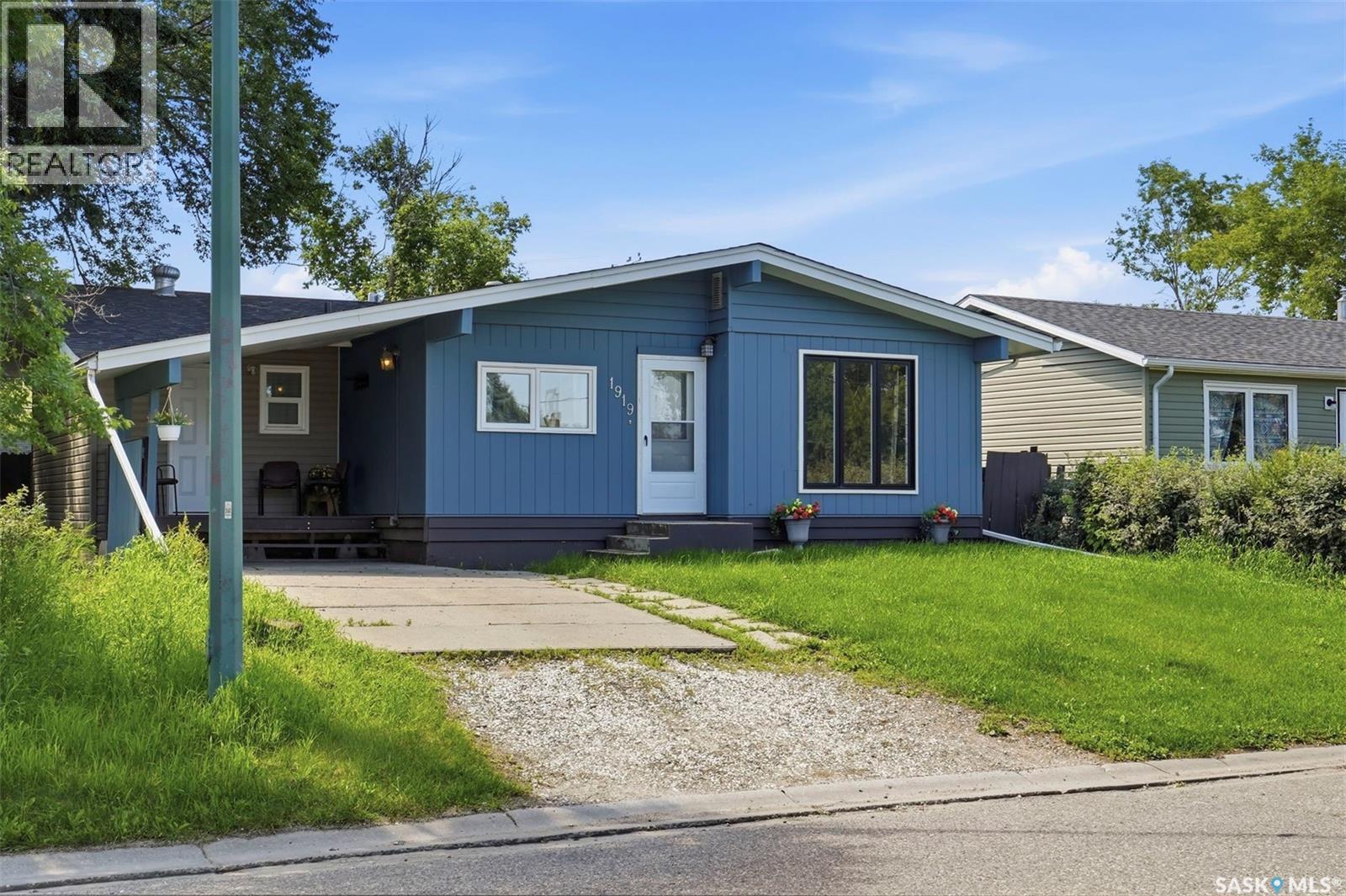 1919 14th STREET W