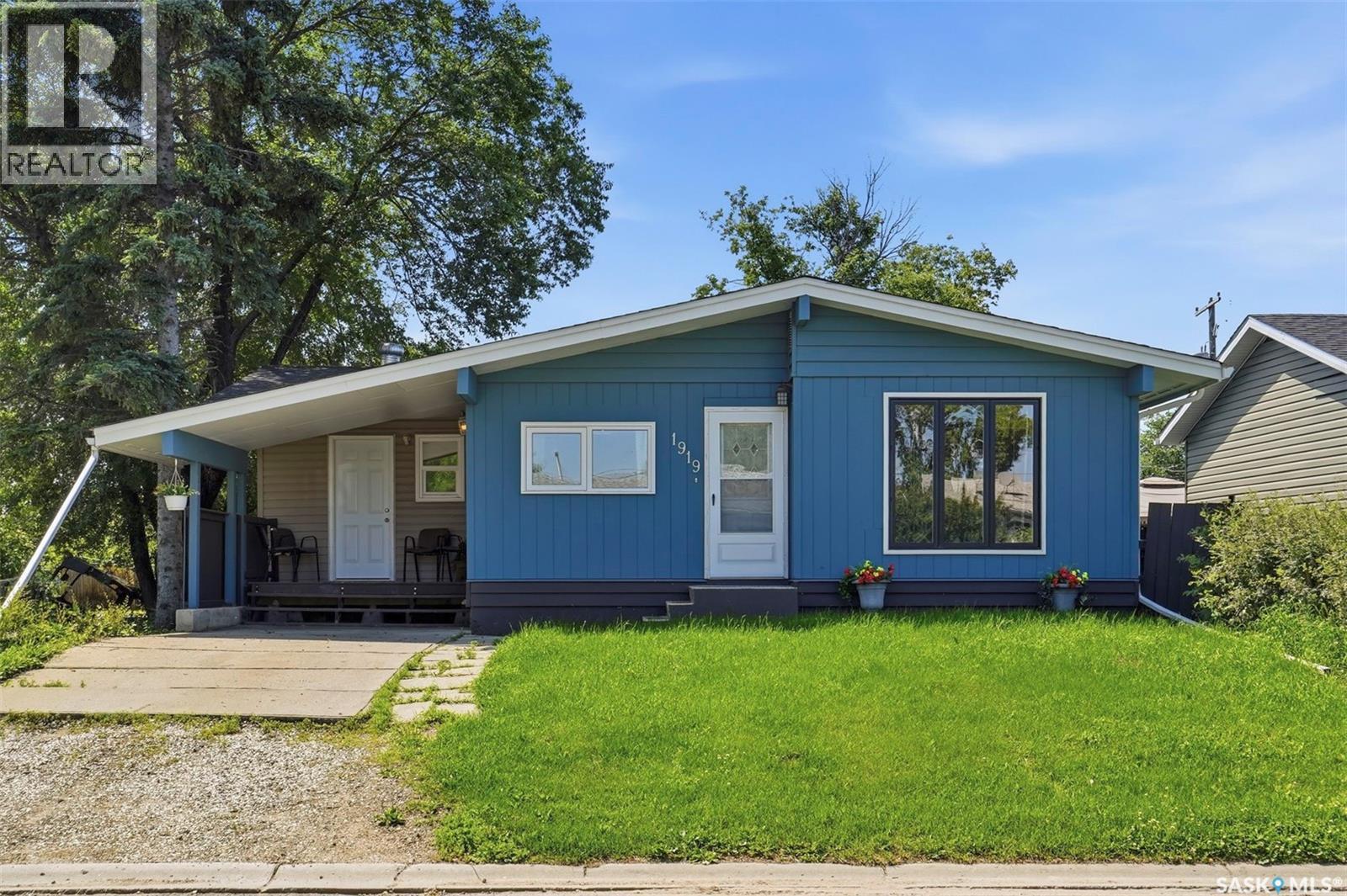 1919 14th STREET W