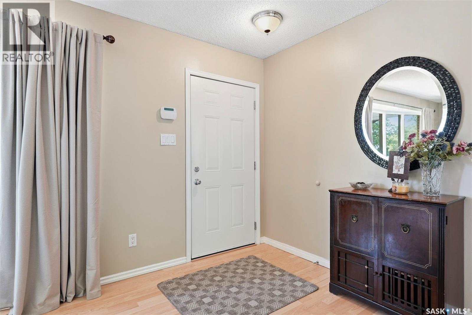 946 13th STREET W