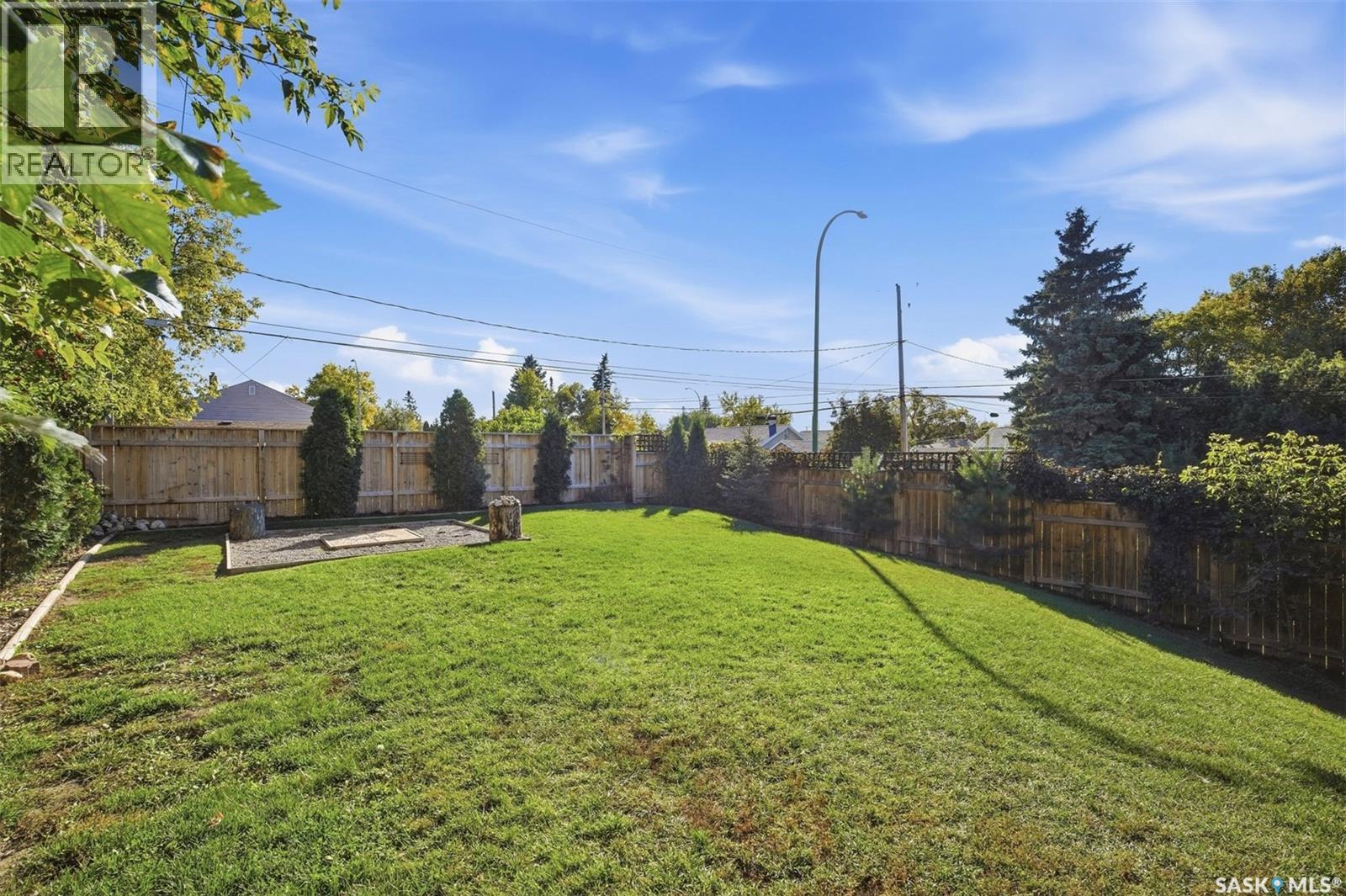 389 21st STREET W