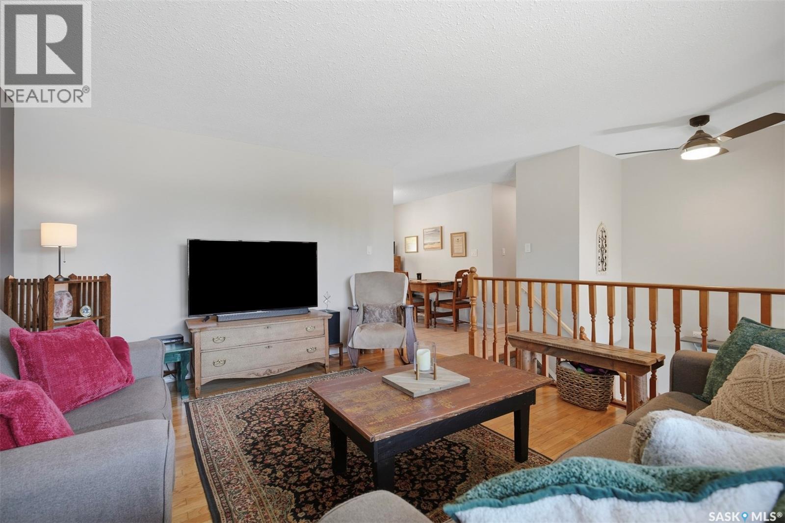 389 21st STREET W