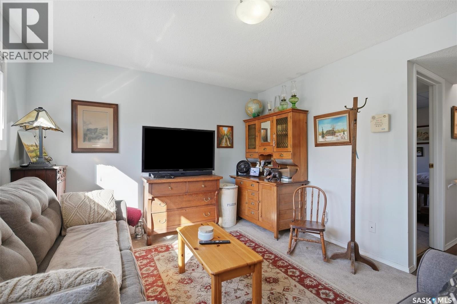 389 21st STREET W
