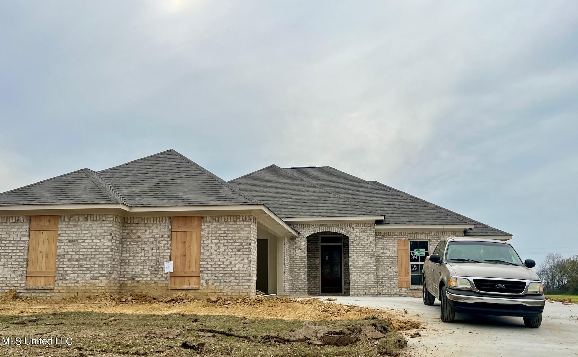 238 Hemingway Circle