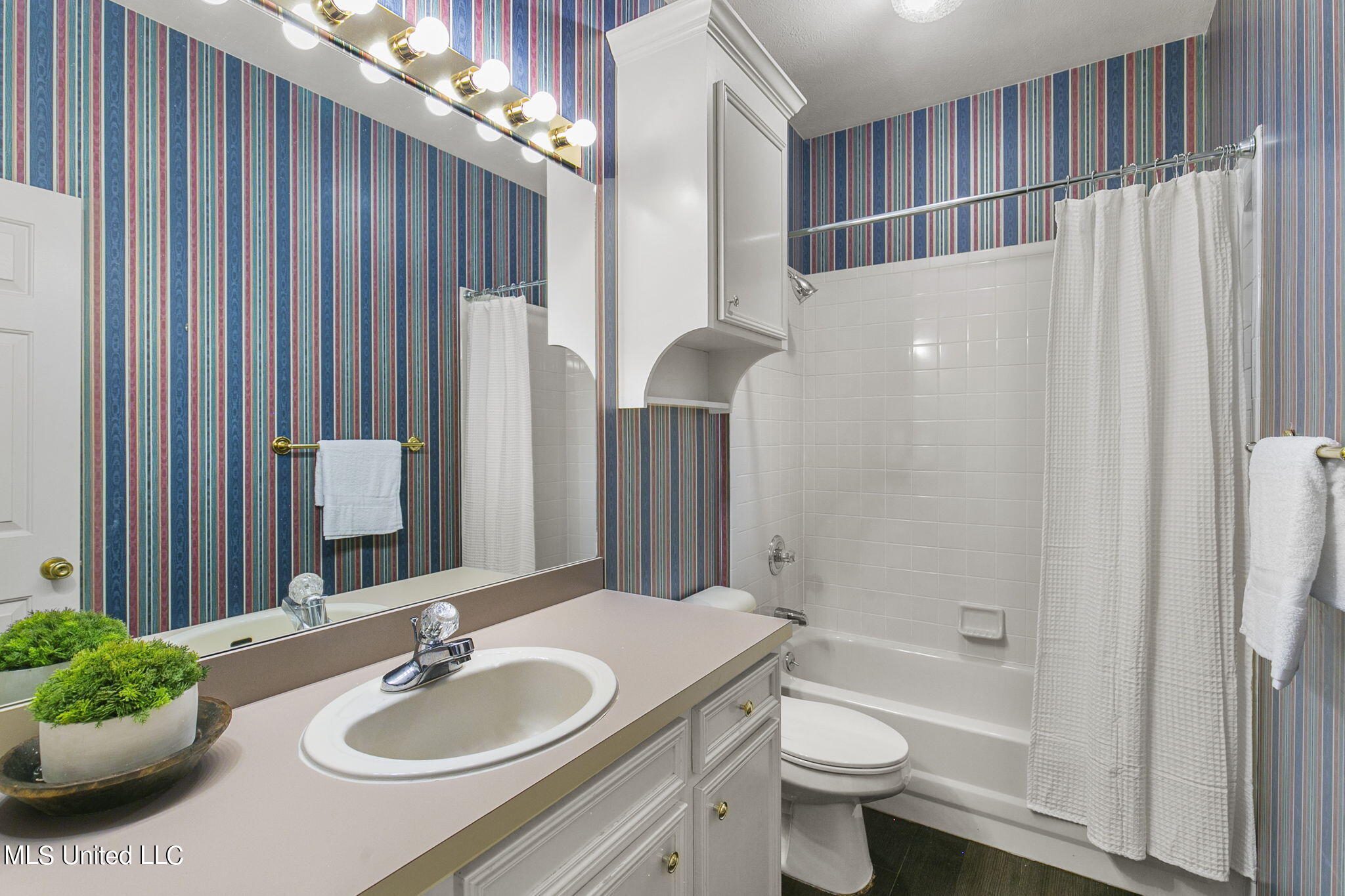 713 Spring Hill Drive