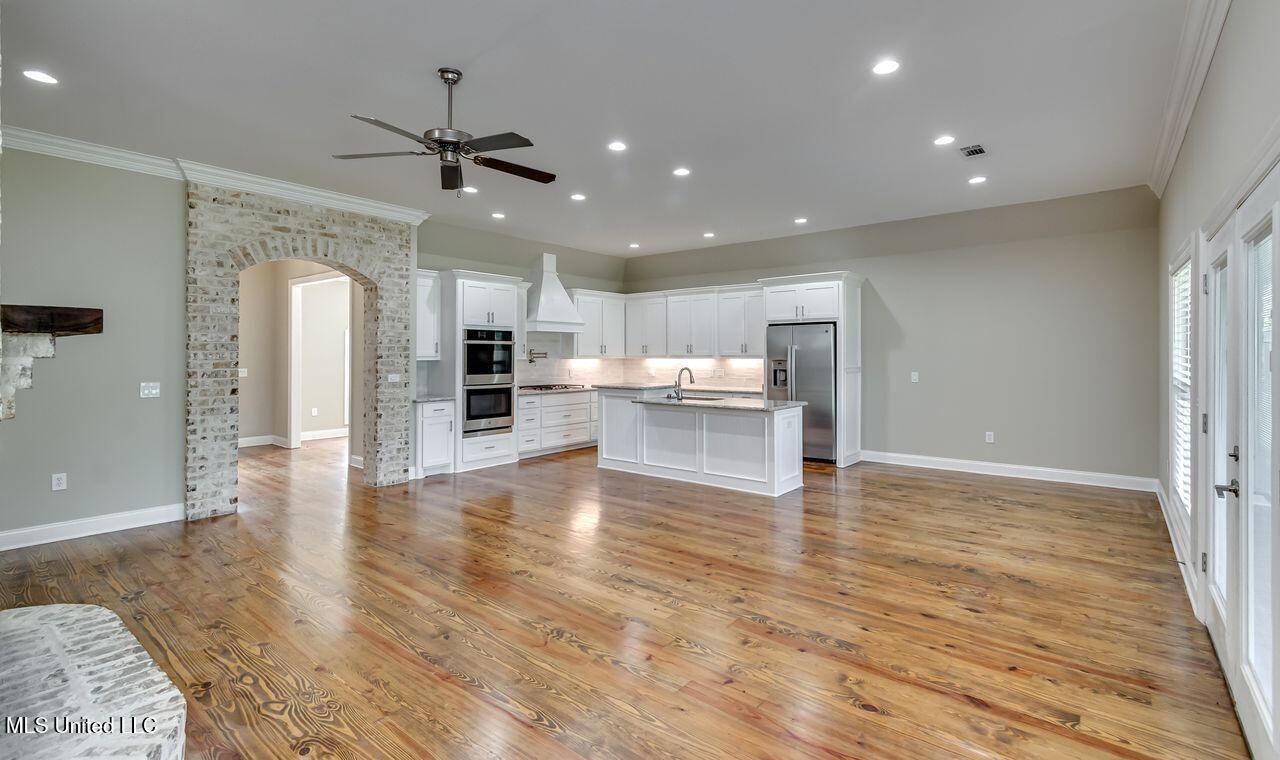 104 Cornerstone Drive