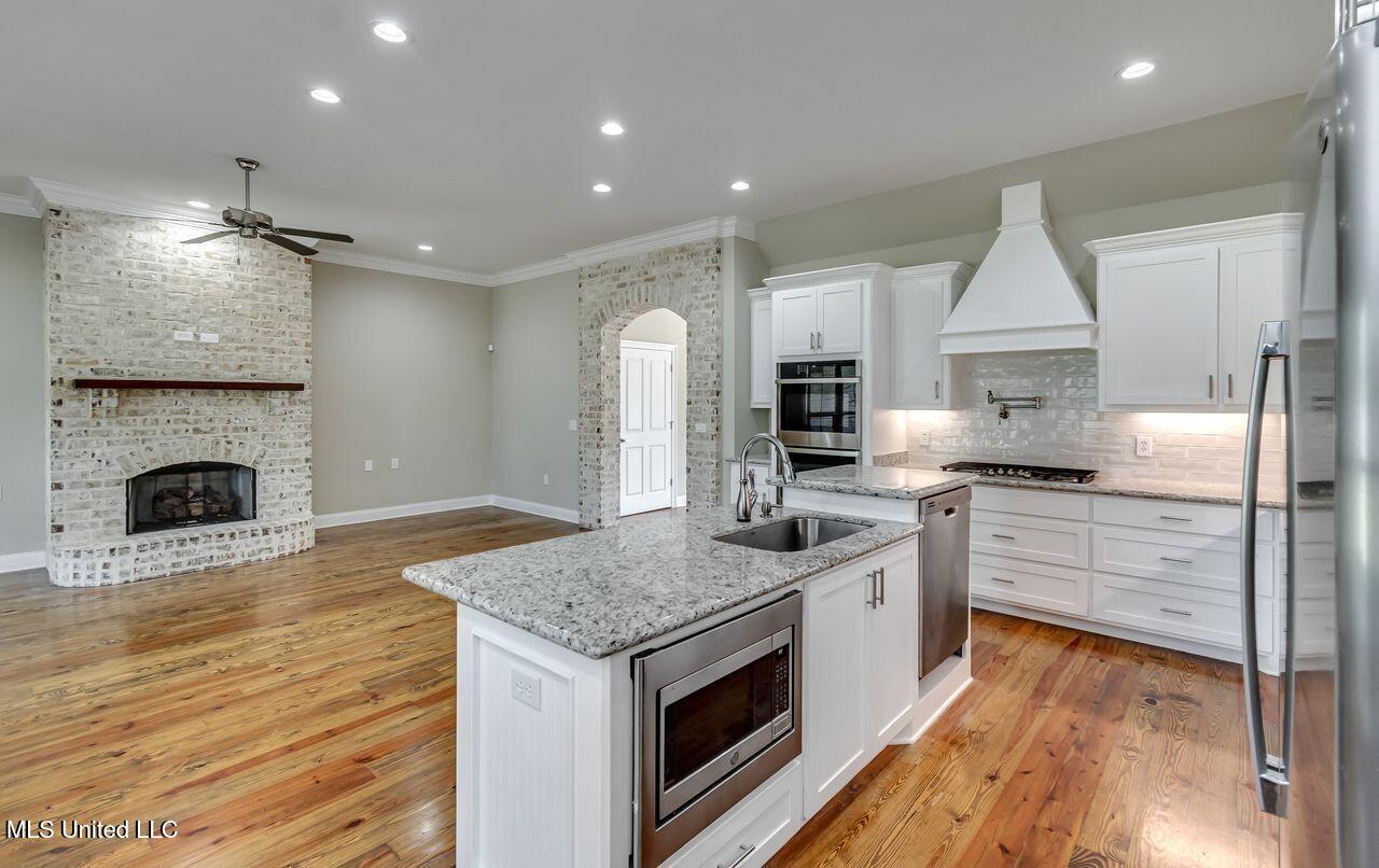 104 Cornerstone Drive