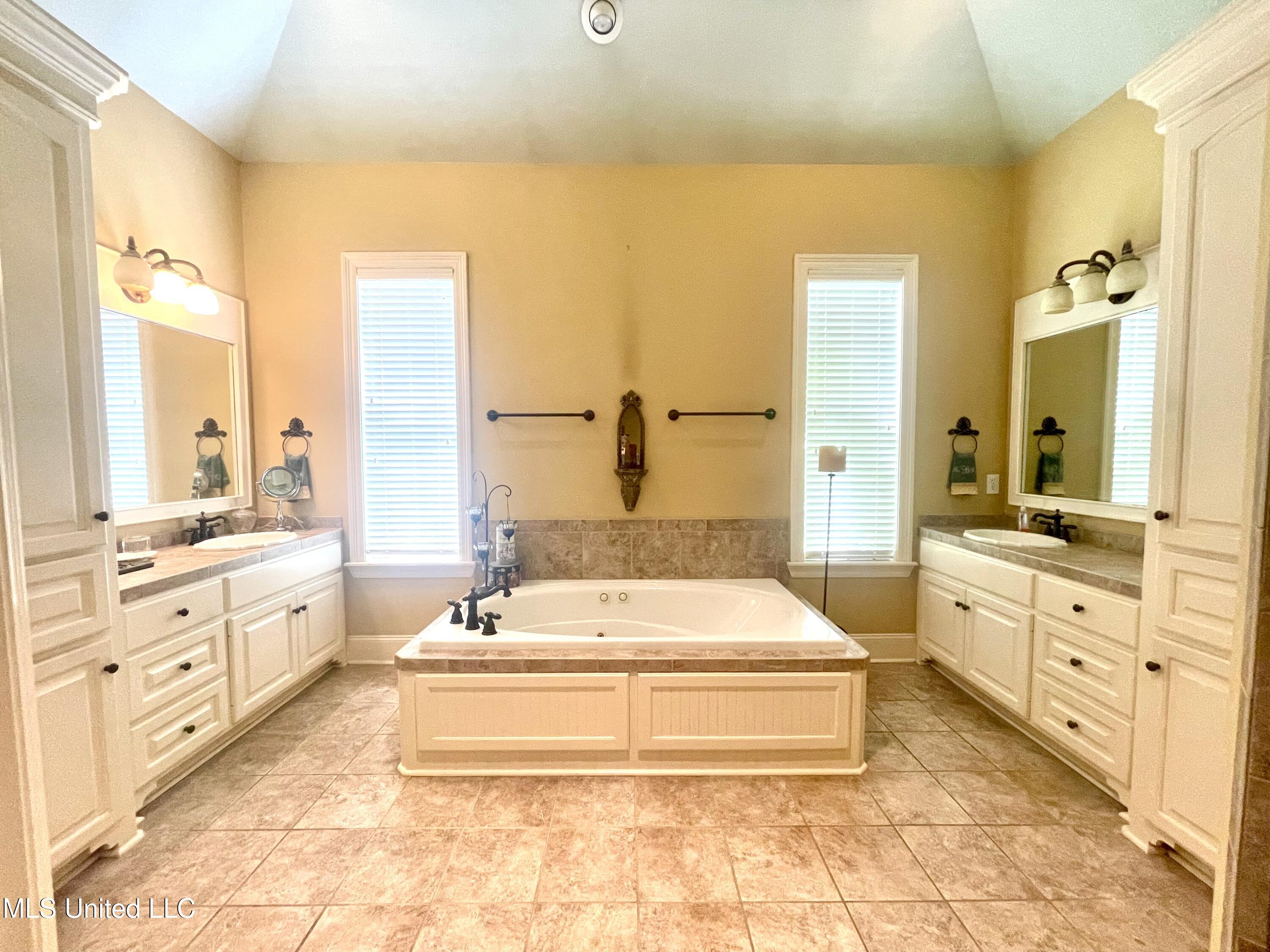 870 Wellington Way Way