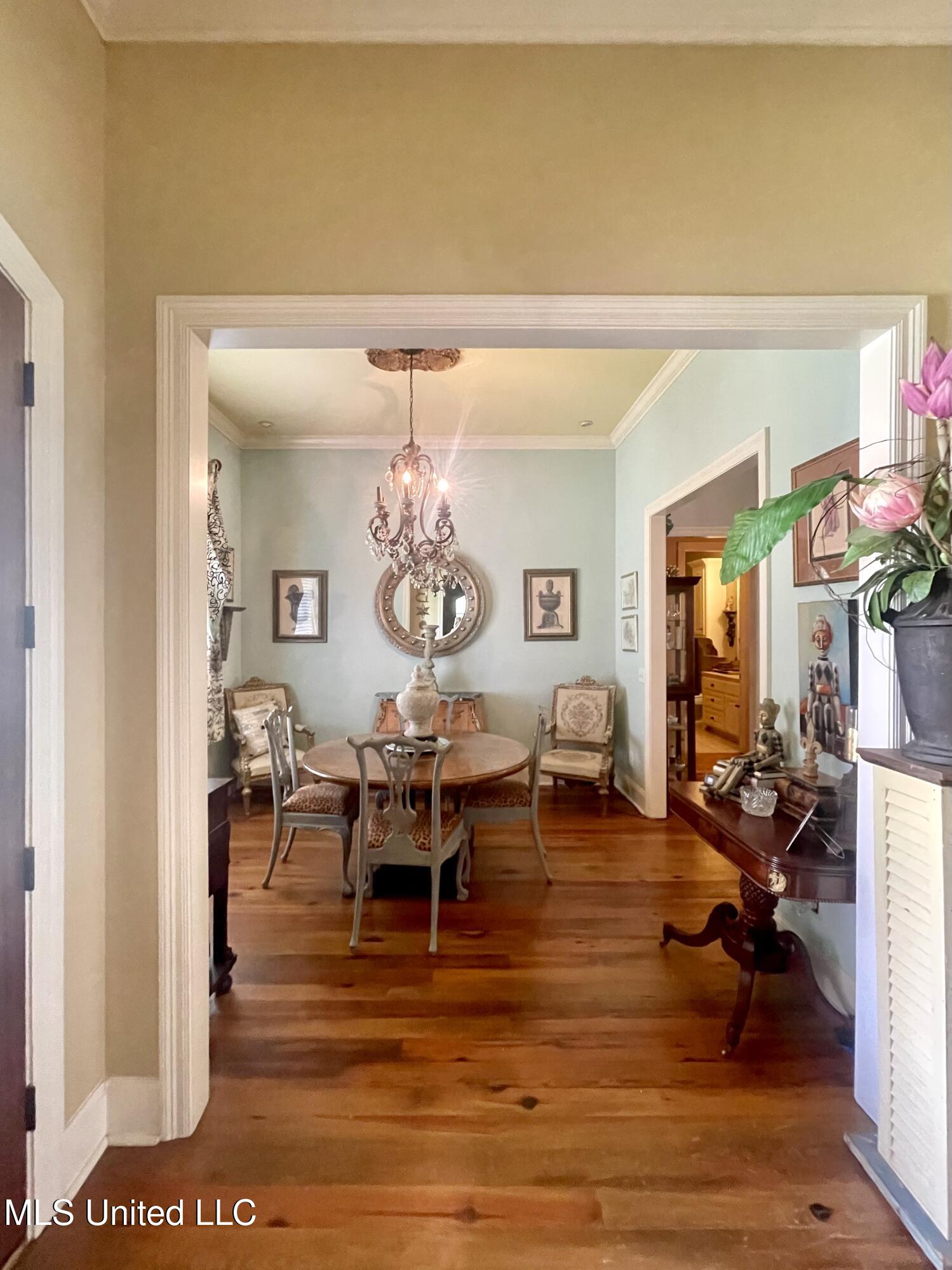 870 Wellington Way Way