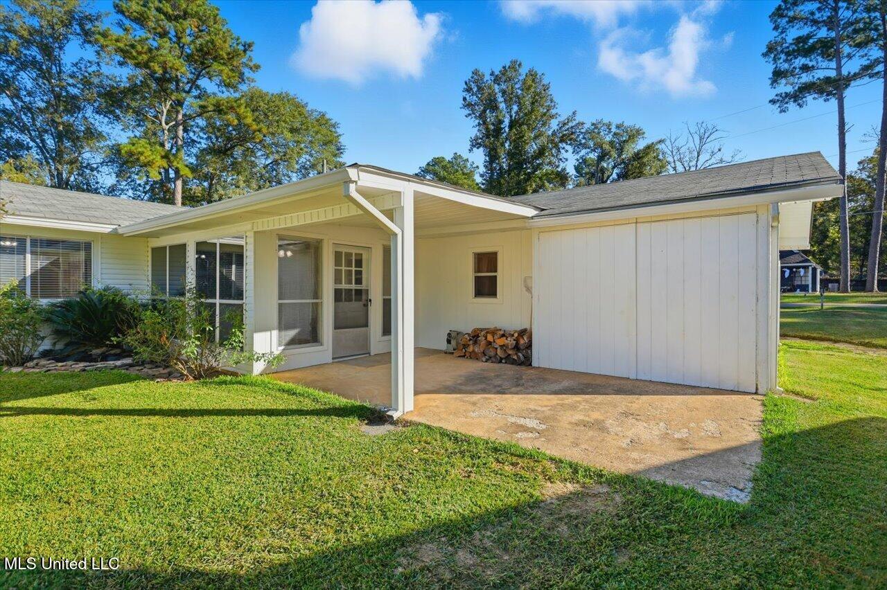 208 Trace Harbor Road