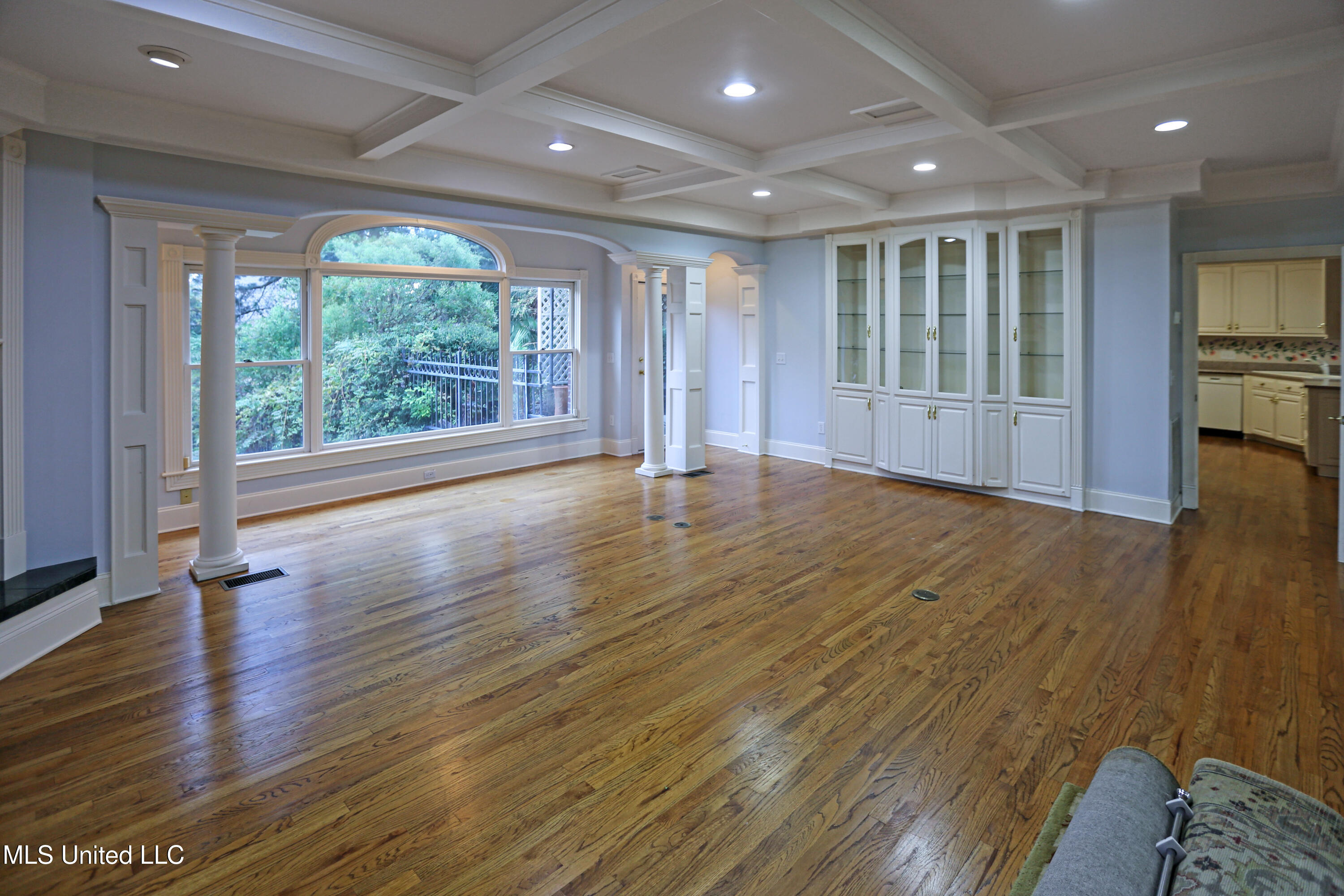 406 Roses Bluff Drive