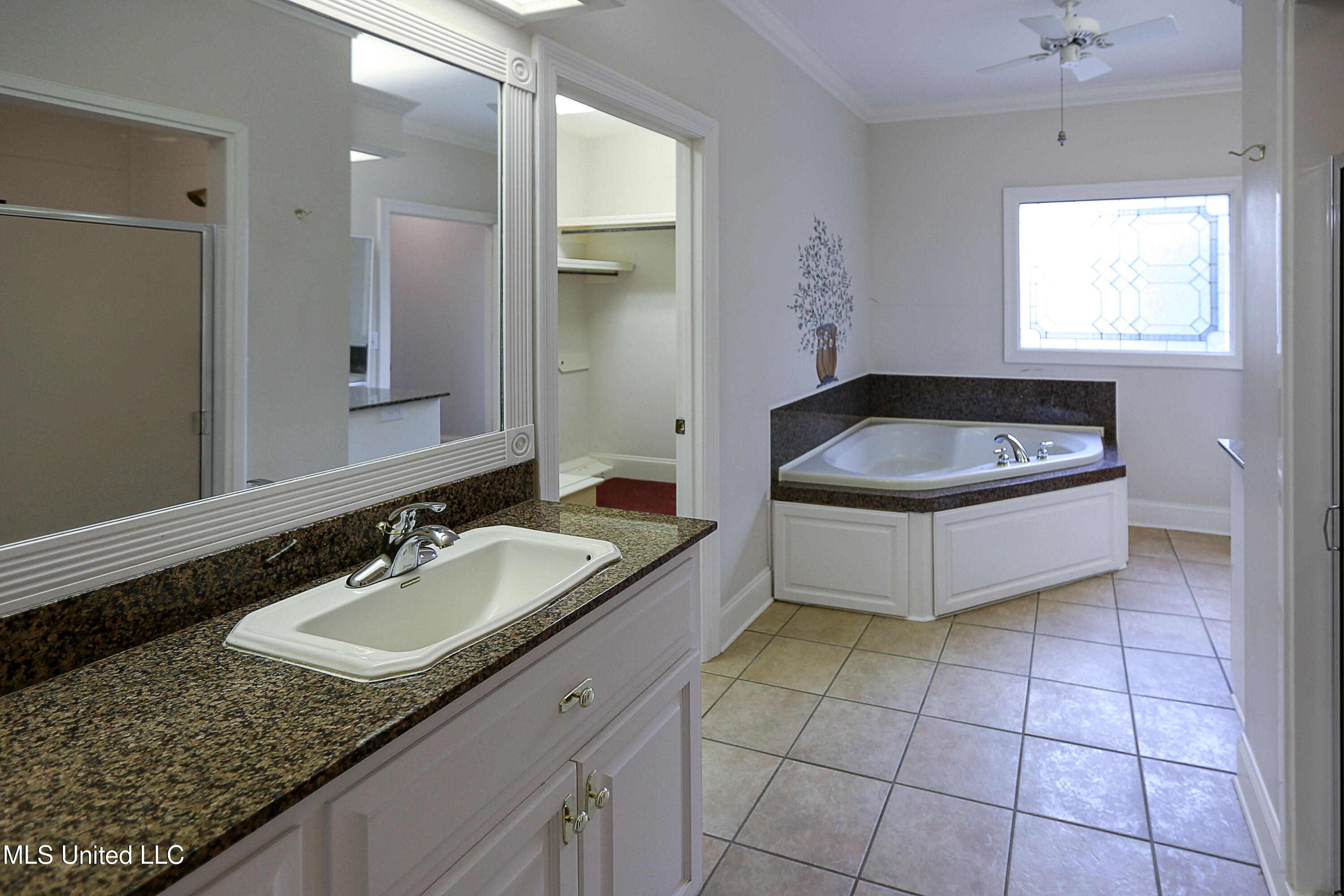 406 Roses Bluff Drive