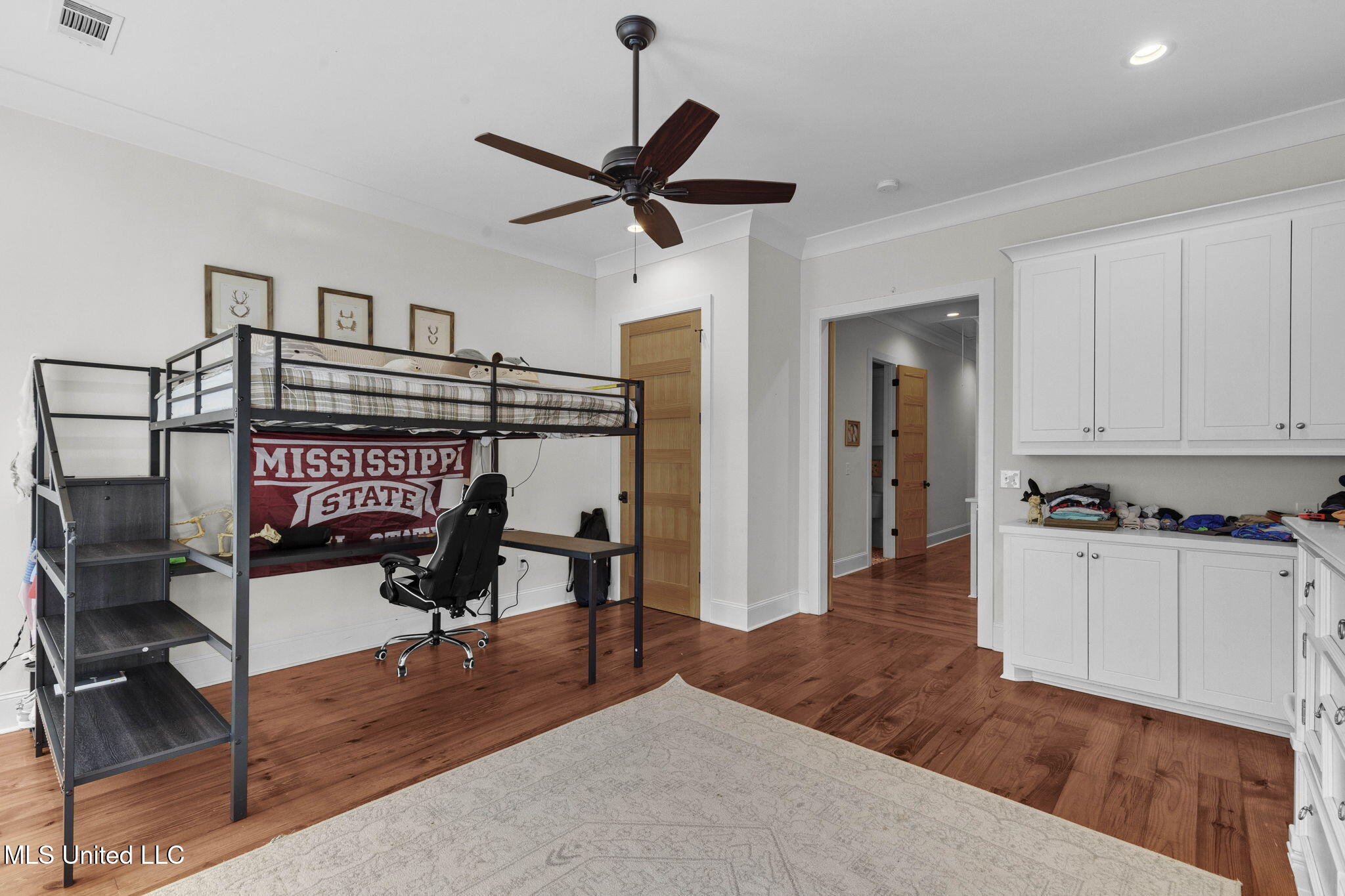 104 Chamberlin Court