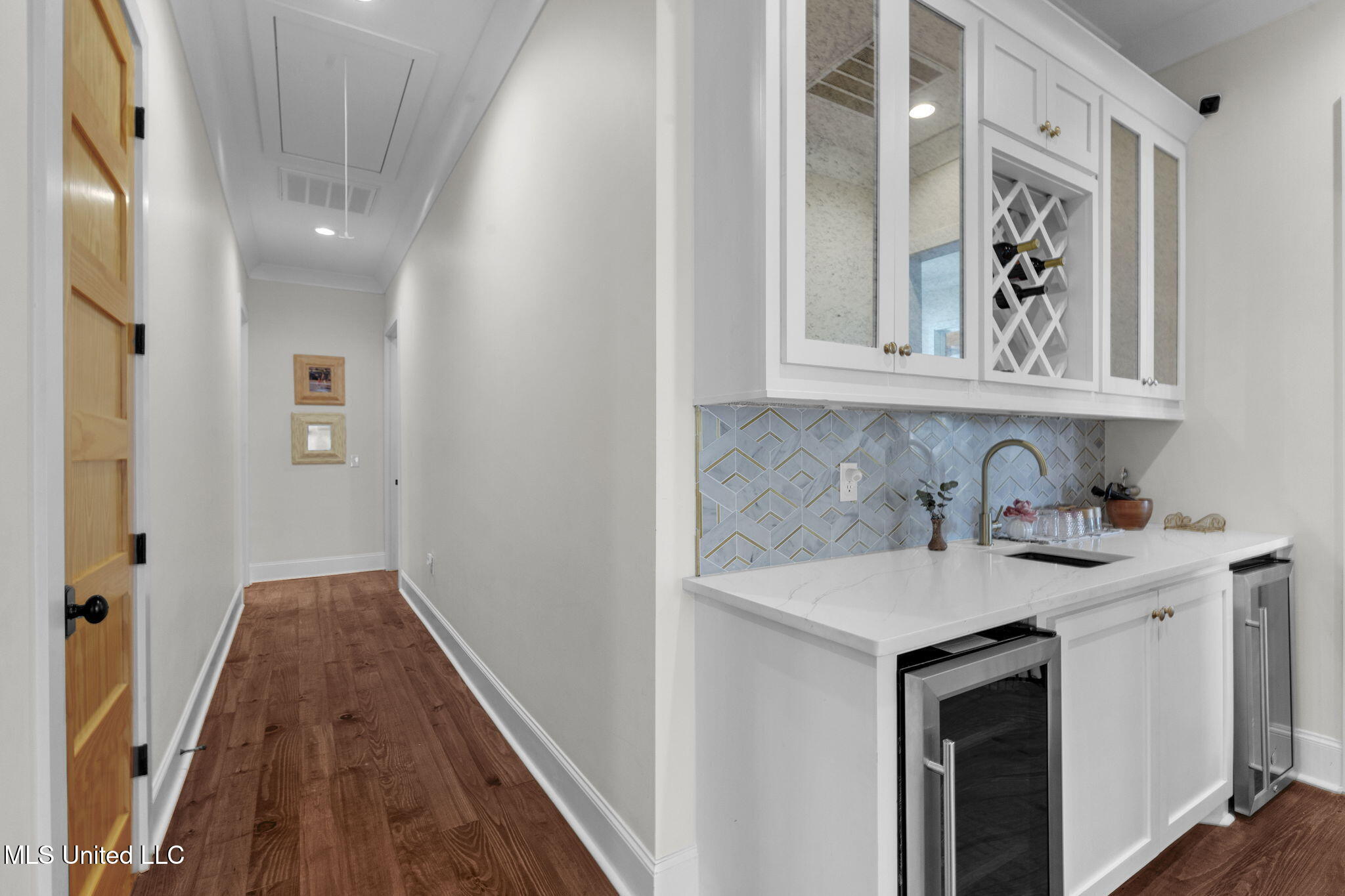 104 Chamberlin Court