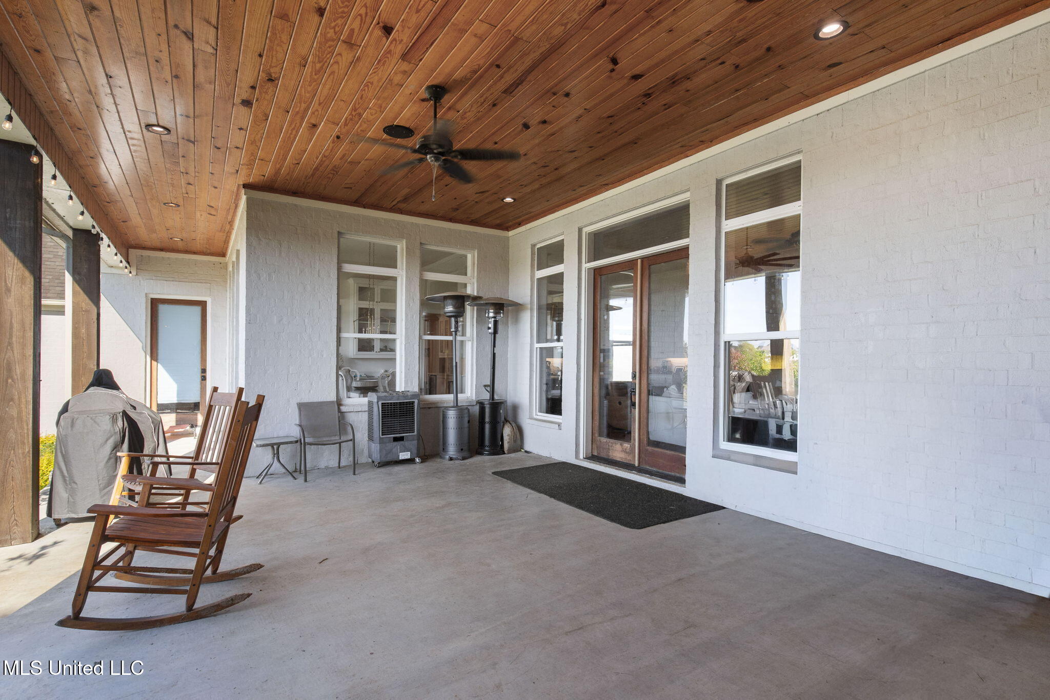 104 Chamberlin Court