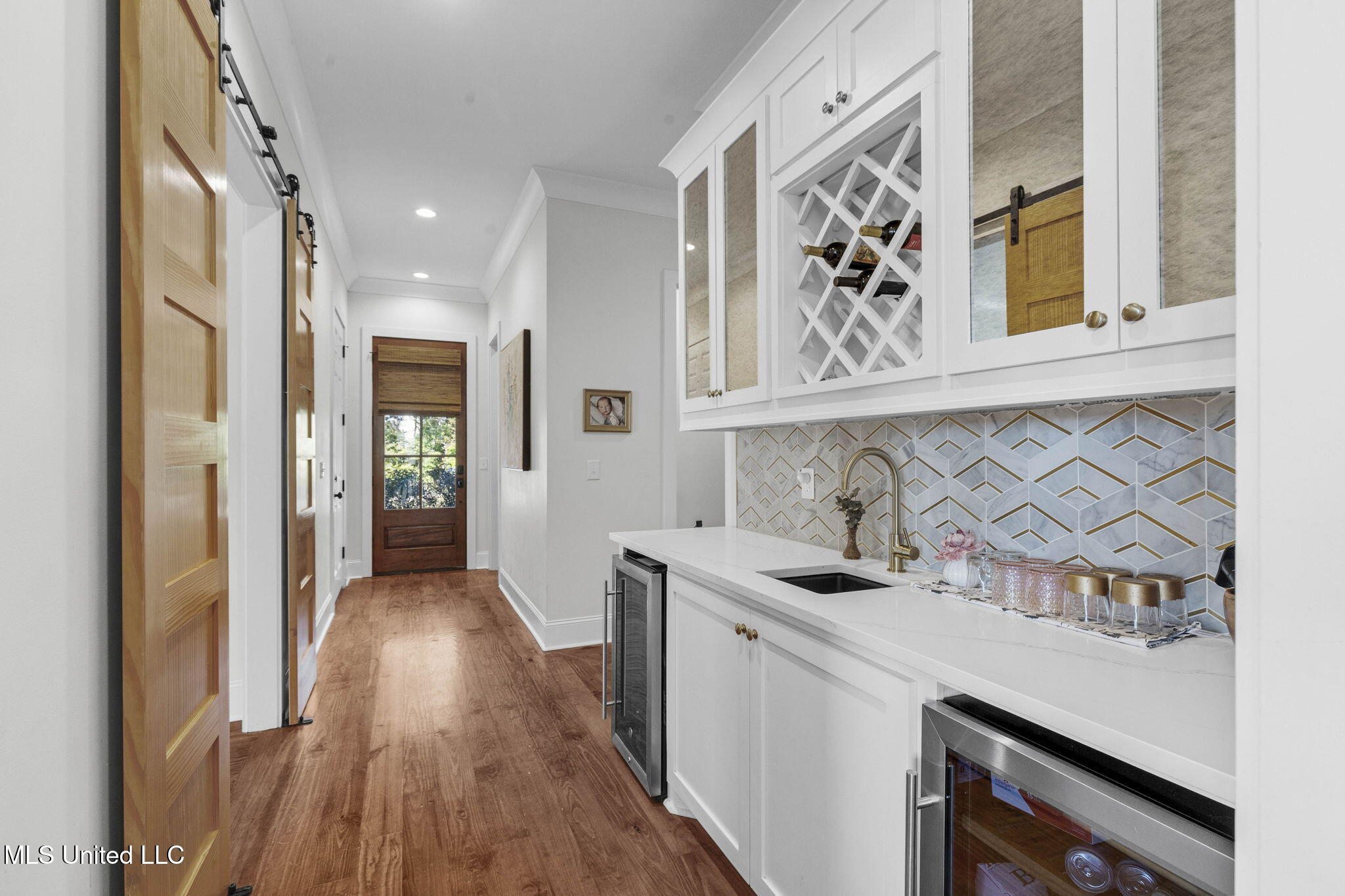 104 Chamberlin Court