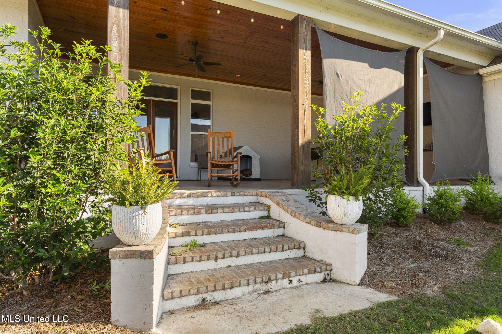 104 Chamberlin Court