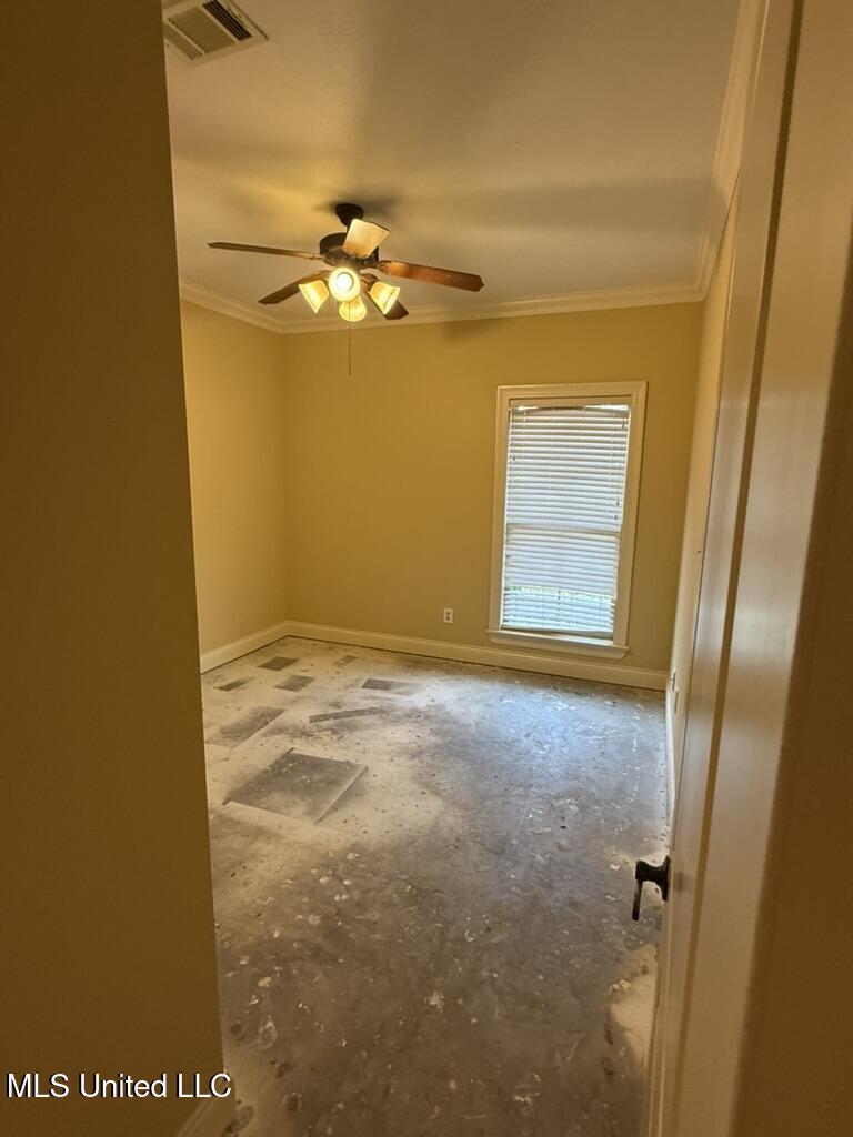 144 Oakleigh Drive