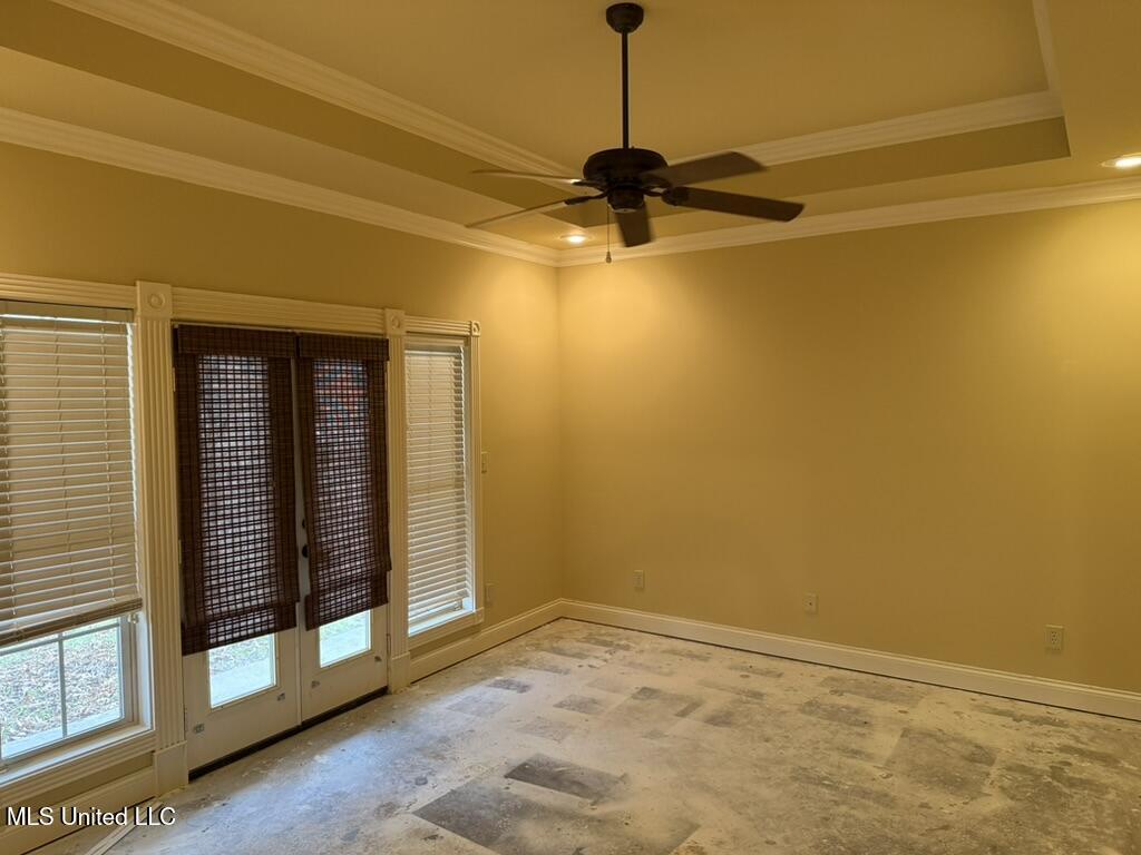 144 Oakleigh Drive