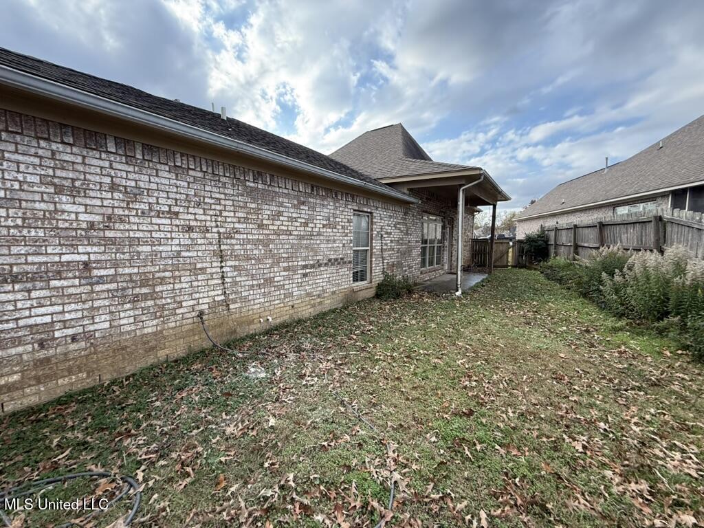 144 Oakleigh Drive