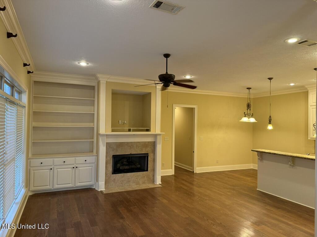 144 Oakleigh Drive