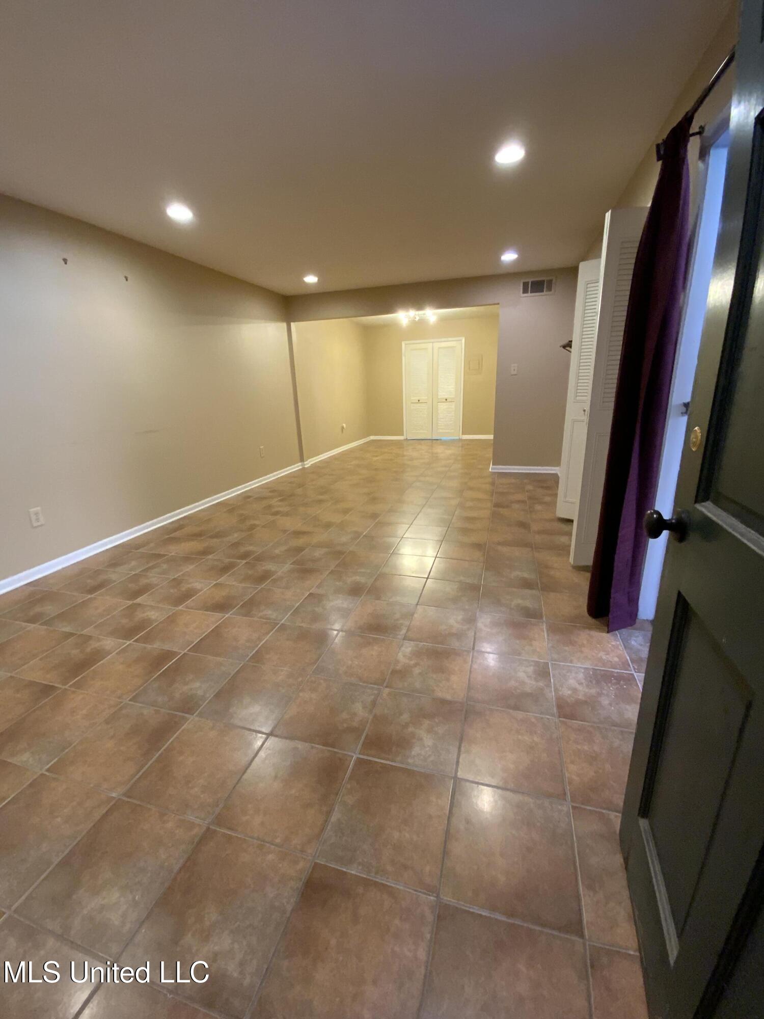 5155 Wayneland Drive, G1