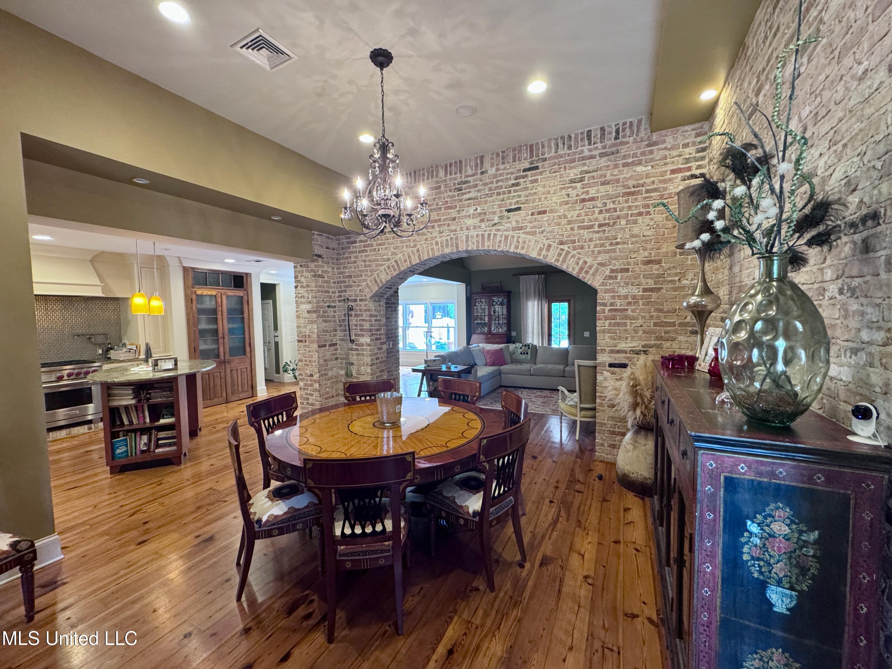 236 Sawbridge Drive