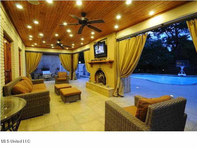236 Sawbridge Drive